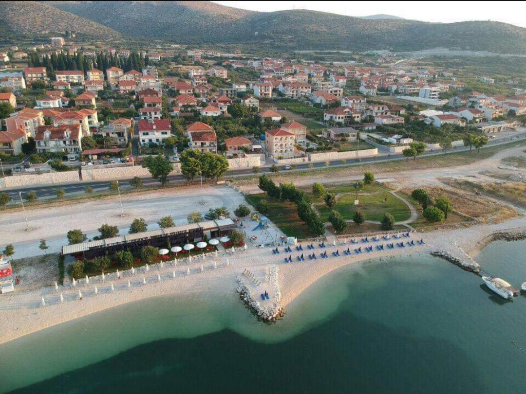 Apartment Little Marijeta Trogir Exterior photo