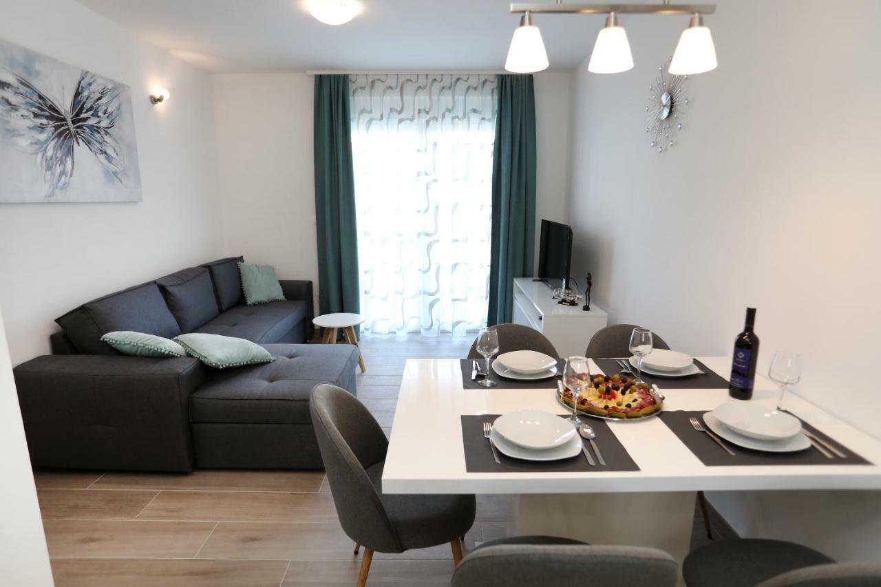 Apartment Little Marijeta Trogir Exterior photo