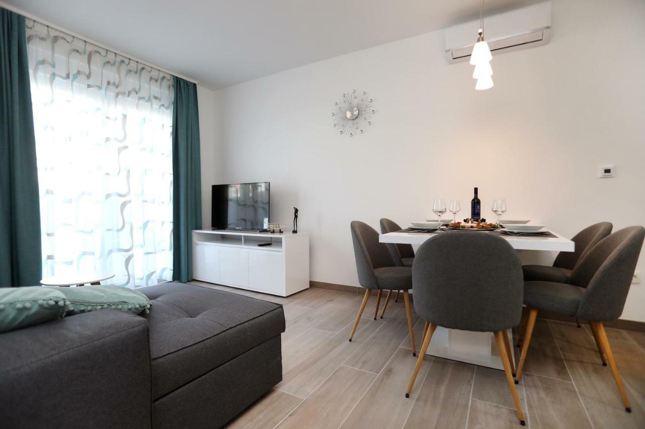 Apartment Little Marijeta Trogir Exterior photo