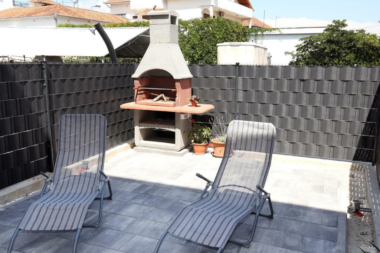 Apartment Little Marijeta Trogir Exterior photo